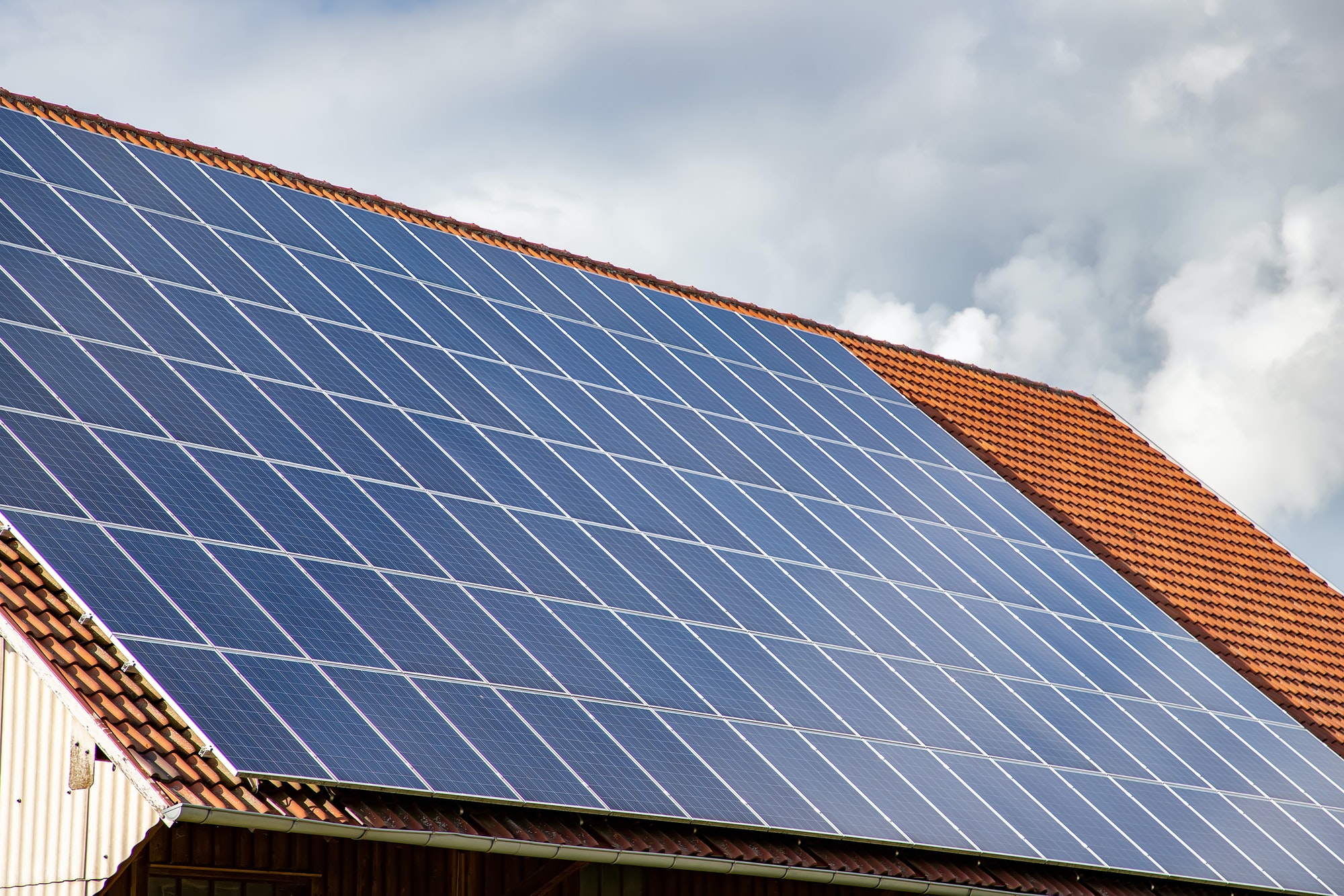 Solar Panel Guide for Sustainable Home Living